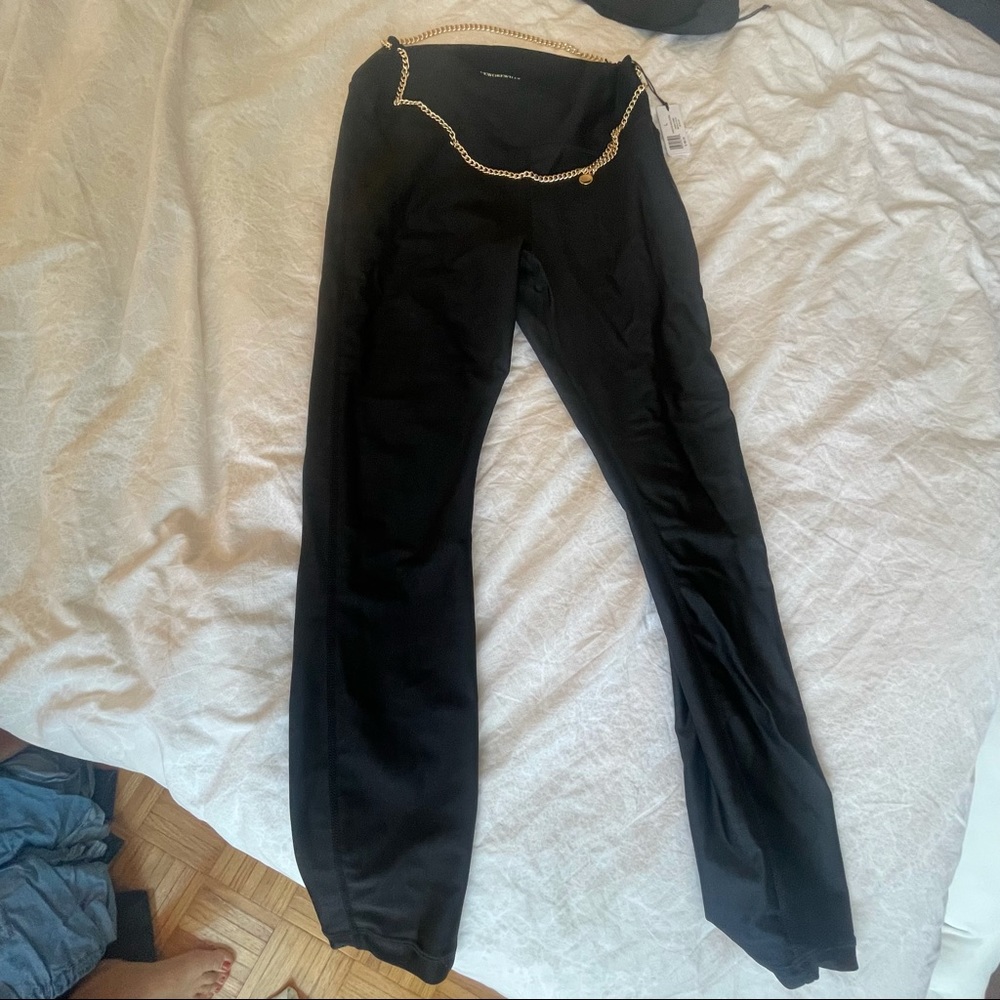 Chain High Rise Metallic Leggings - Picture 3 of 6